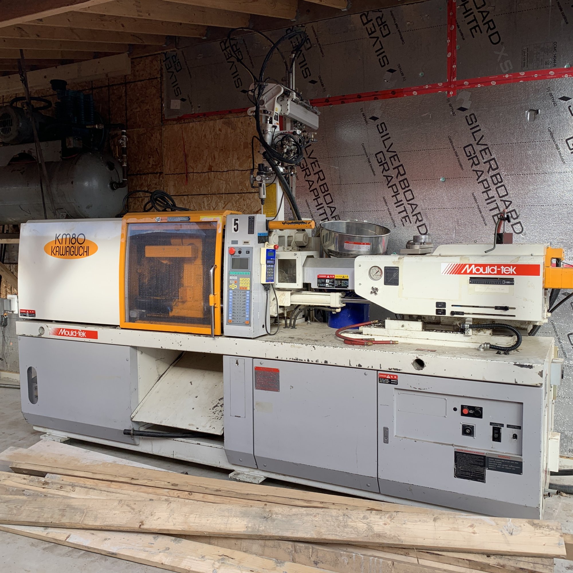 Molding Machines